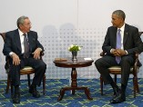 Raúl Castro y Barack Obama durante la Cumbre de las Américas 2015