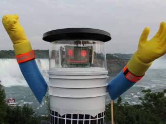 hitchBOT