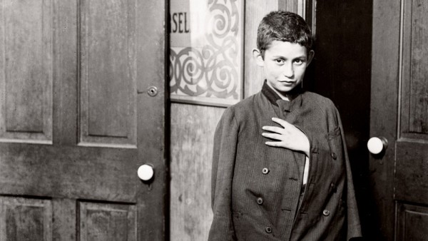 Waiting for the dispensary to open Hull House District, Chicago 1910 Waiting for the dispensary to open Hull House District, Chicago 1910