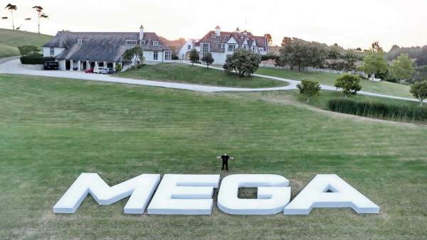 Kim Dotcom y Mega Kim Dotcom y Mega