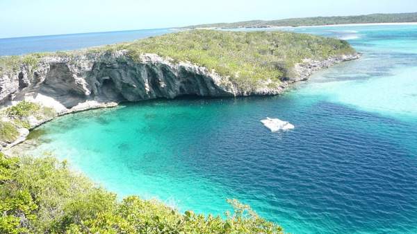 Long Island, Bahamas Long Island, Bahamas