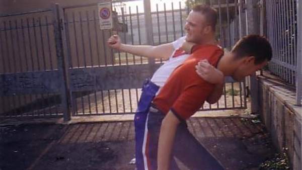 Pelea callejera. Pelea callejera.