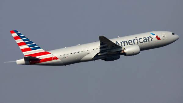 Un avión de American Airlines Un avión de American Airlines