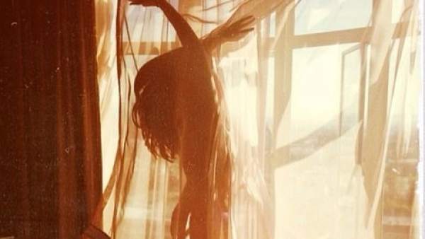 Senela Gomez se desnuda en Instagram Senela Gomez se desnuda en Instagram
