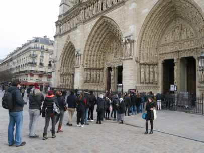 Francia guarda un minuto de silencio